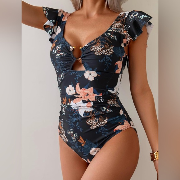 Eomenie Other - Eomenie Women's One Piece Swimsuit Tummy Control Bathing Suit Cutout Ruffle